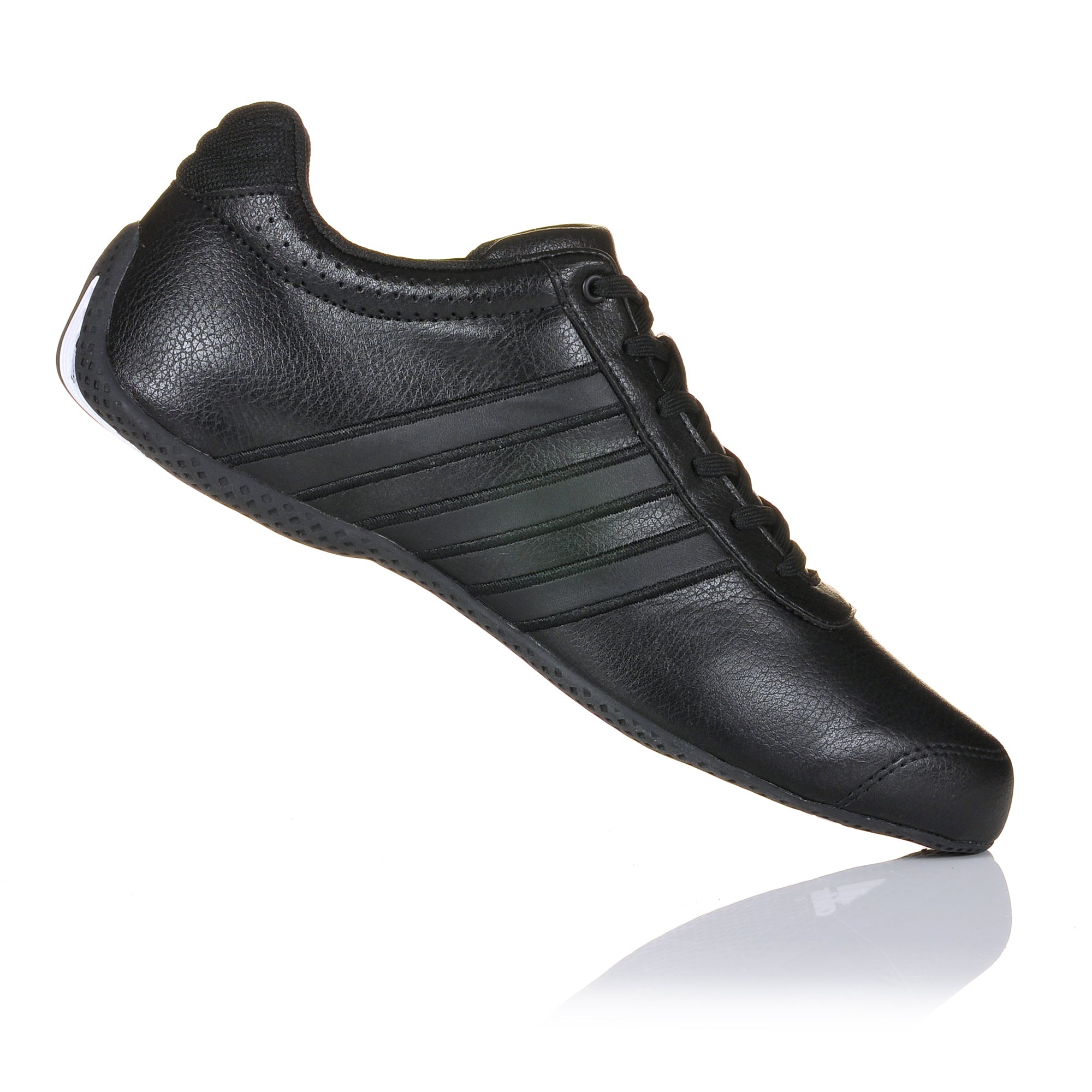 adidas Trackstar XLT Pit Shoe Black Size UK 8.5 adidas Trackstar XLT Pit Shoe Black Size UK 8.5